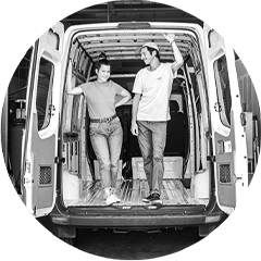 Picture of Frank und Selina in their Camper Van.